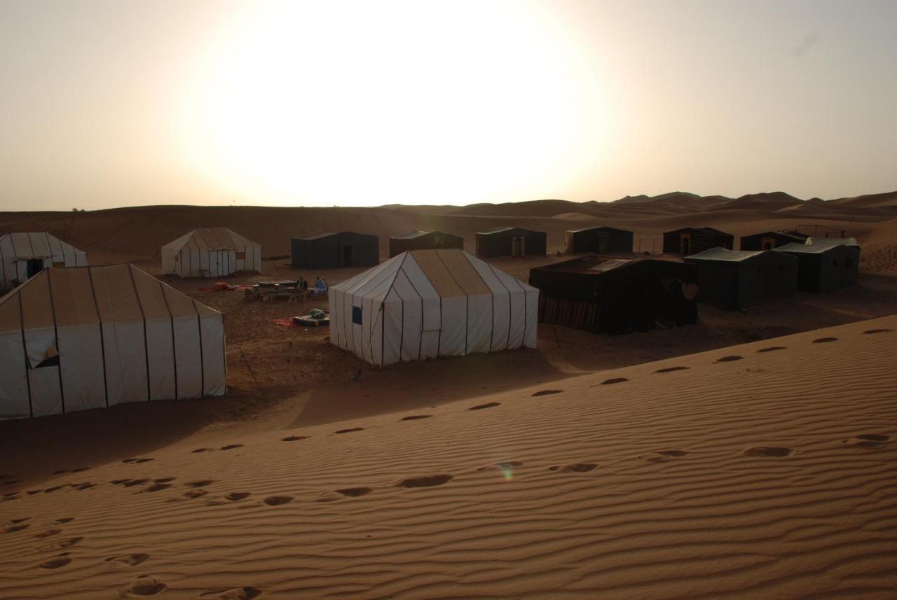 Kasbah Les Alizes Du Desert M'Hamid Exteriör bild